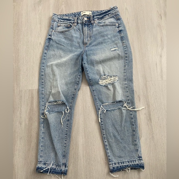 Garage Denim Mom Jeans - Picture 2 of 4